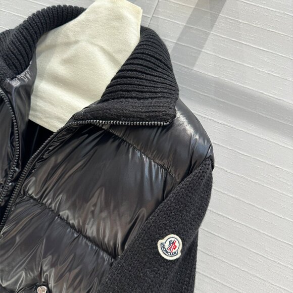 Moncler black Down Jacket featuring Knit Sleeves - Picture 5 of 9
